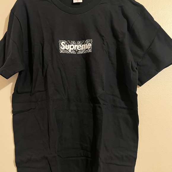 Supreme Other - Supreme Black Short Sleeve Tee with Iconic Bandana Logo - NWOT